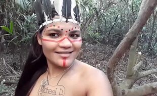 Tigresa Vip se disfarça de Índia e ataca o pobre caçador